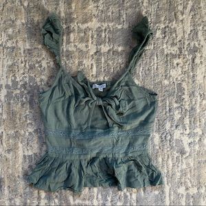 Flowy Green Tank top with Bow in the center!